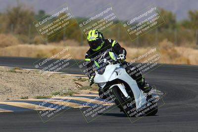 media/Mar-28-2022-Superbike Trackdays (Mon) [[b8603d0f67]]/Open Track Time/Turn 7/